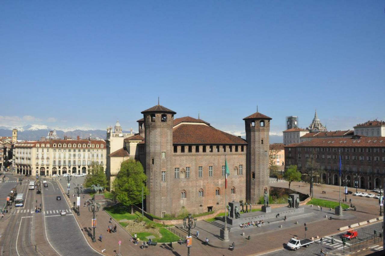 Апартаменти Mansarda In Piazza Castello Турин Екстер'єр фото